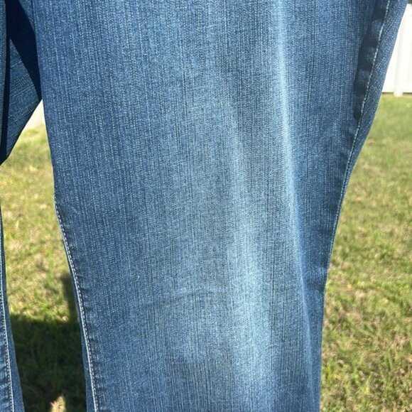 #m New Torrid slim boot denim jeans - Picture 5 of 14